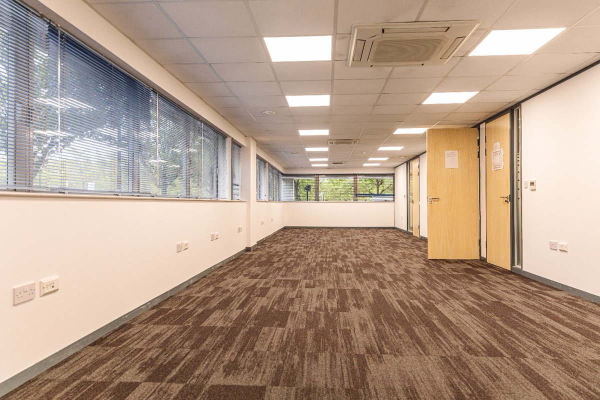 yosl399's tweet photo. Are you looking to re-locate your team? We have a great 12-person office available. We offer a simple licence and you could be up and running in our serviced offices by next week!
#YourOfficeSpace 👨🏾💼#YourFlexibleWorkSpace 👩🏻💻#YourNewNormal 🌈@ChamberMK Credit to @MarkLynham1 https://t.co/EMA4Jemc2C