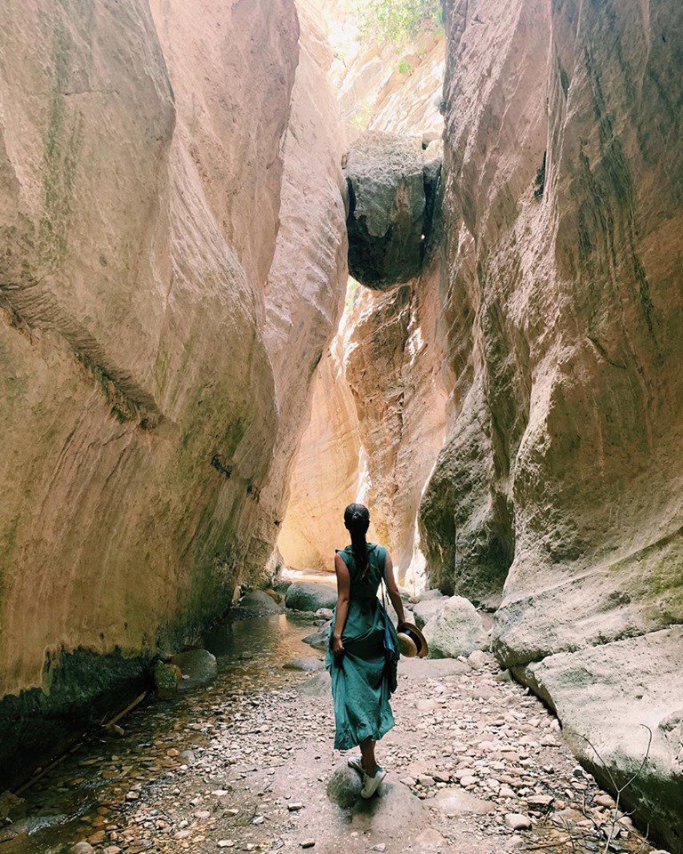DiscoverCyp's tweet photo. Summer adventures 🤙
[📸: @padiana]

#discovercyprus #cyprus #travel #explore #nature #outfit #dress #caves #traveller #summer #discover #travelstories #naturephotography https://t.co/WBEYnmxsFV