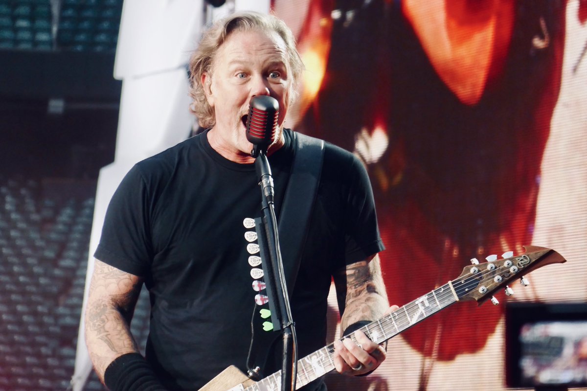 reayj2003's tweet photo. What a night @Metallica @Twickenhamstad boom #hardwiredtour https://t.co/q3b0PMaIFO