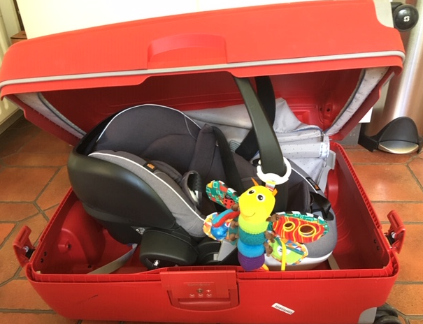 AlenaKirkham's tweet photo. @BBC_HaveYourSay WizzAir charges £89 to check-in infant car seats! 
Otherwise, they suggest packing the car seat in your suitcase.  Hm... I don't think so. https://t.co/PnYiyCXgCp