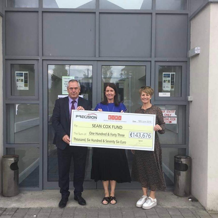 precables's tweet photo. Nationwide Coffee Morning raises €143,676 for SupportSean Fund

Mark Keough, EIFI President &amp; Sinead O'Callaghan Precision Cables, presenting Sean's wife Martina with a cheque for €143,676 which is the total amount raised during the electrical industry coffee morning fundraiser https://t.co/gOmFG5Q3Hv