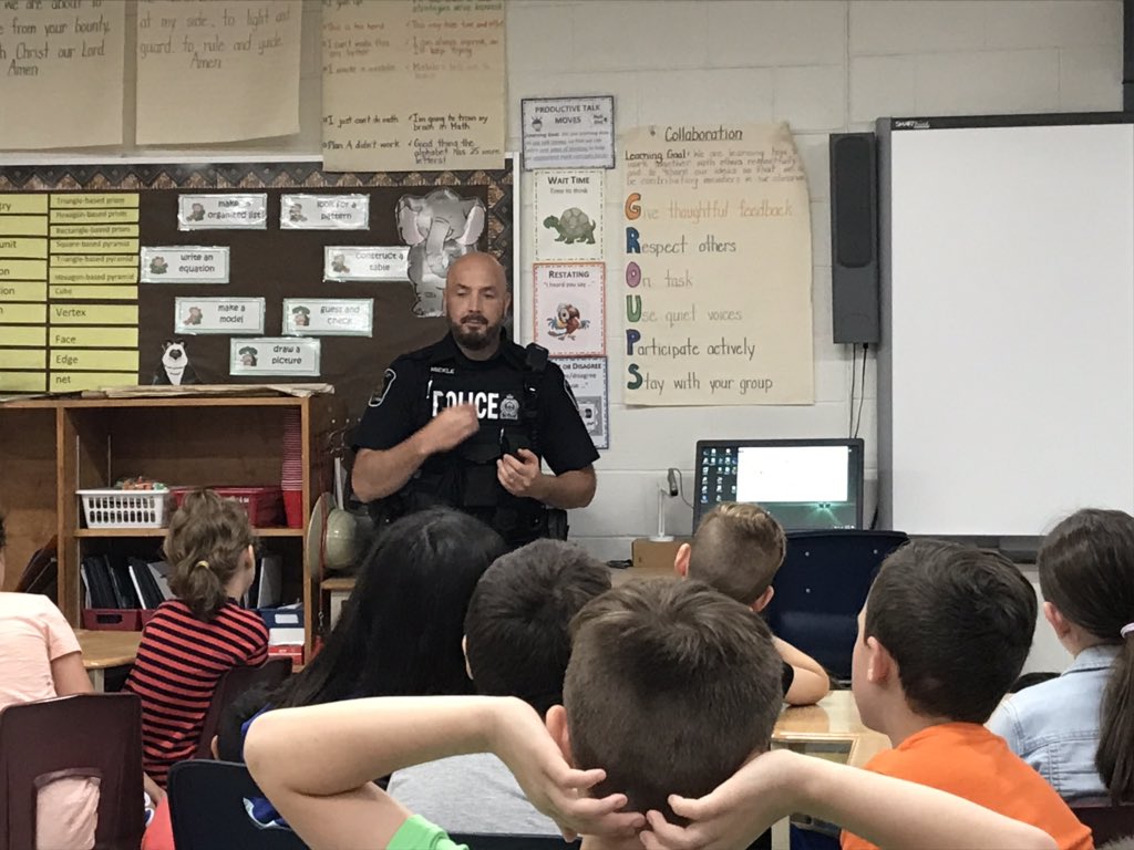 JVGr.3JungleBeat (@juliemcleod19) on Twitter photo Thank you @PcMickle for reminding the Grade 3’s about stranger safety and Internet safety. <a href="/JVLondon/">Jean Vanier - LDCSB</a> Thank you @PcMickle for reminding the Grade 3’s about stranger safety and Internet safety. <a href="/JVLondon/">Jean Vanier - LDCSB</a>