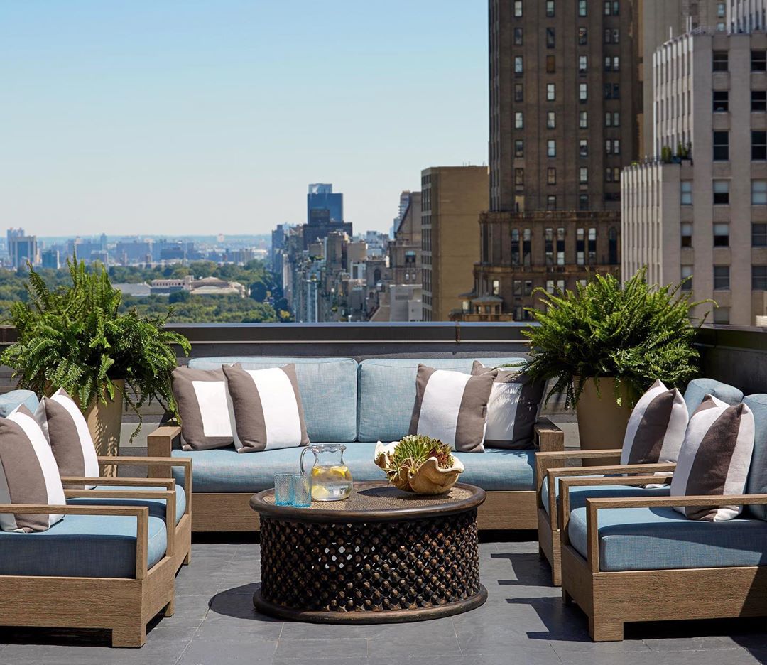 Happy Summer Solstice from all of us at The @PeninsulaHotels! Long and sun-filled days are here — perfect for a visit to @ThePeninsulaNYC’s rooftop.