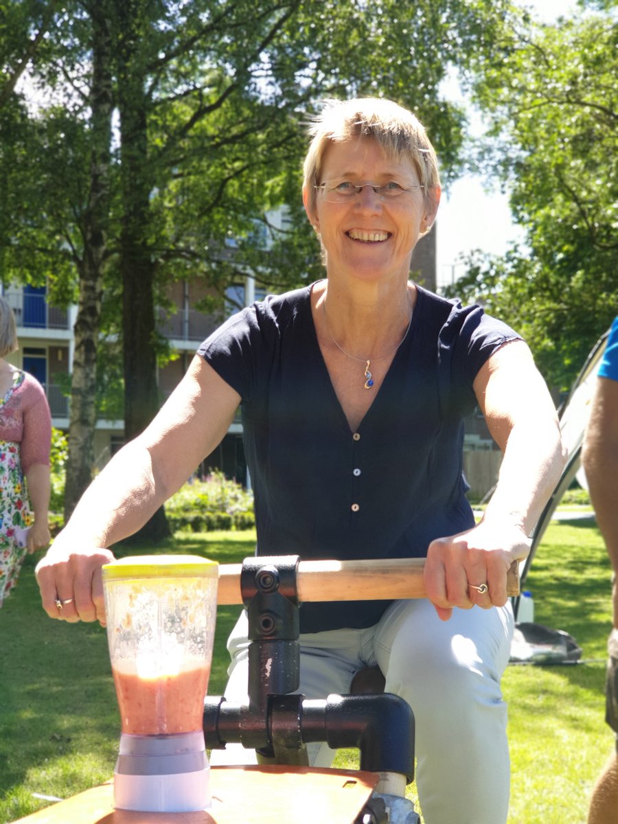In het Singelpark kun je fietsend je eigen smoothie maken! #midzomerdag071