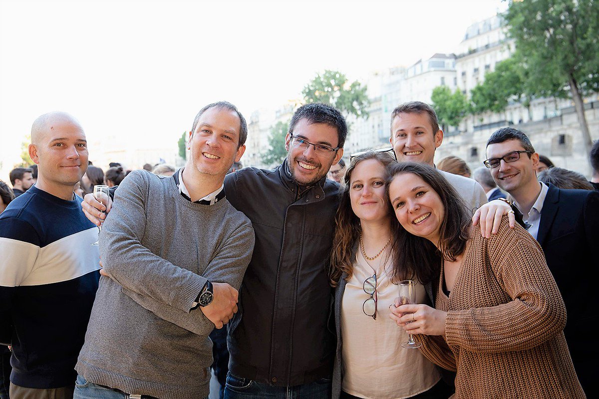 resoneo's tweet photo. En croisière sur la Seine pour notre soirée annuelle ! La prochaine fois, vous embarquez avec nous 😉🎉 ? https://t.co/C8Dff6MgYx #insideResoneo #teambuilding #laseine #toureiffel https://t.co/PympgoZqUu
