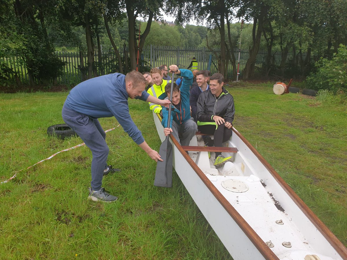 CarnaudMetalbox's tweet photo. Good luck to our team this weekend @DragonBoatsBrad 
Bring it home! 
#DragonBoatFestival #TeamCMB #RaceforRick #Bradford https://t.co/ARA5JZC7XJ