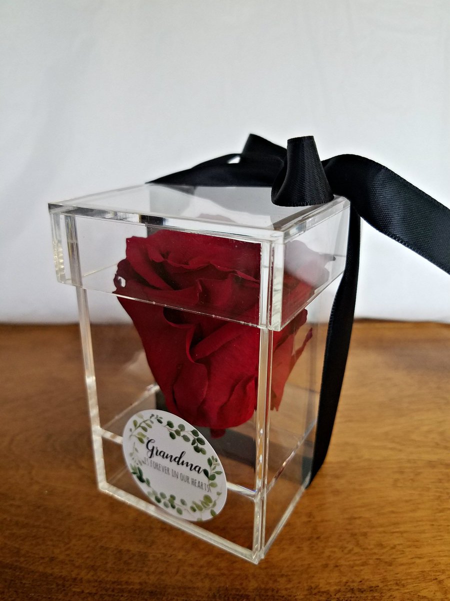 endlessblossoms's tweet image. Remembering loved ones with a beautiful preserved rose in an acrylic box. Personalized just for you. mypreservedroseshop.etsy.com #bereavementgift #memorygift #preservedrosebox #preservedrose #griefmourning