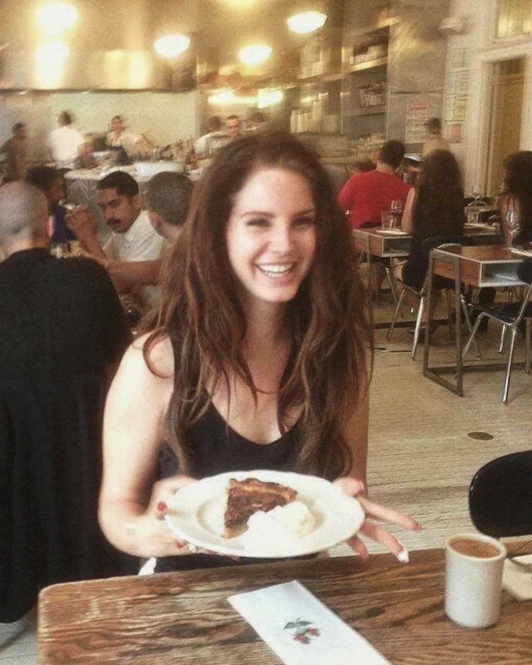 HAPPY BIRTHDAY LANA DEL REY    