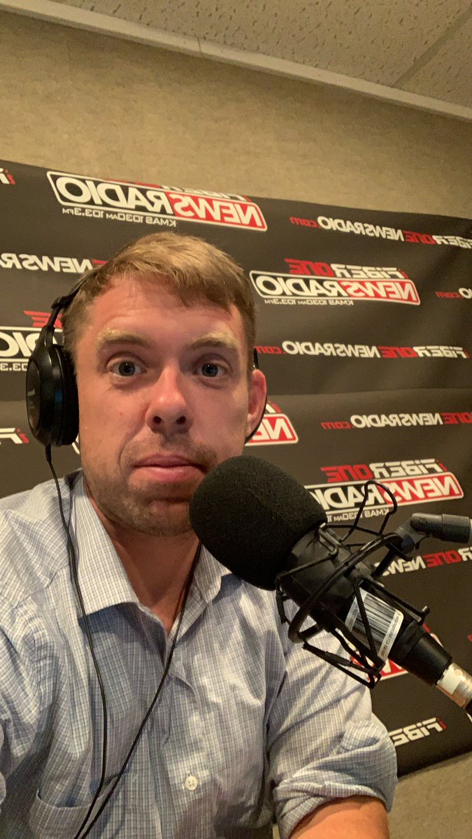 JeffSlakey's tweet image. #SelfieDay #NationalSelfieDay