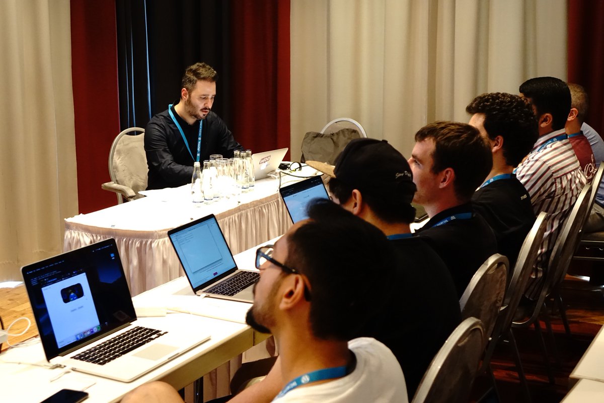 Workshop 3: <a href="/ggloveswp/">George Gkouvousis</a> is wrapping up his excellent workshop on setting up a blazing fast WordPress LNMP stack ⚡ #WCEU