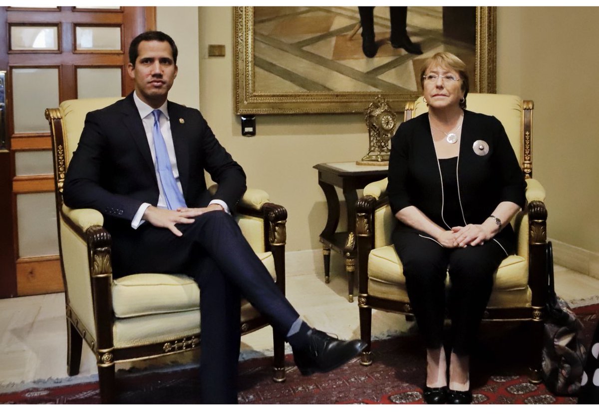 beatrizbecerrab's tweet photo. Encuentro del Presidente (E) de #Venezuela, @jguaido, con @mbachelet, Alta Comisionada @ONU_derechos @UNHumanRights
A veces una foto revela tanto... https://t.co/lhwe5UgfPt
