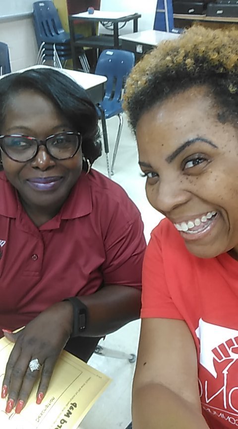 Lennisport's tweet photo. Interactive notebooks with @MHunter1964!! Think, pair, share with my learning partner!! #summersummit2019 #Vancecoproud #professionaldevelopment #stemsharksbyte #STEM #teaching #learning #elateacher #middleschool @DrJackson06 @SmoovKris https://t.co/d5CP7pmv2Z