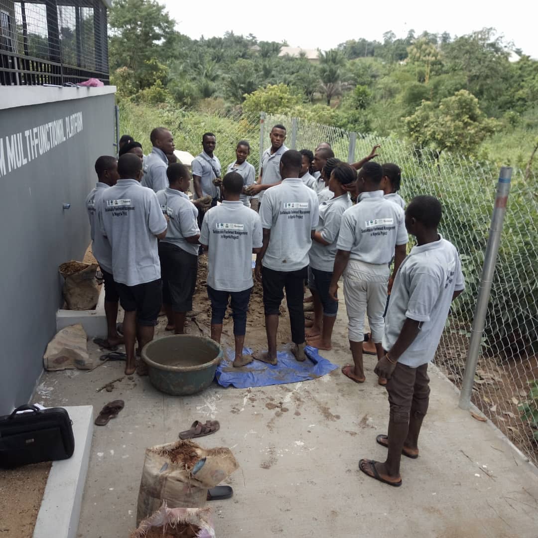 ICEEDNIGERIA's tweet image. On going training of entrepreneurs on fuel efficient firewood/charcoal cookstoves production in Cross river state
#efficientstoves #cleancookstoves #climatechangemitigation