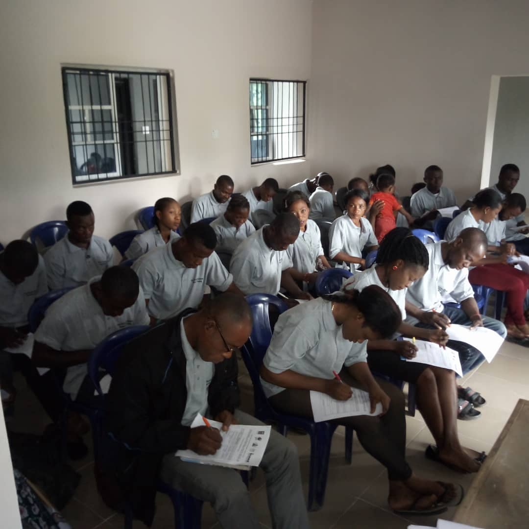 ICEEDNIGERIA's tweet image. On going training of entrepreneurs on fuel efficient firewood/charcoal cookstoves production in Cross river state
#efficientstoves #cleancookstoves #climatechangemitigation
