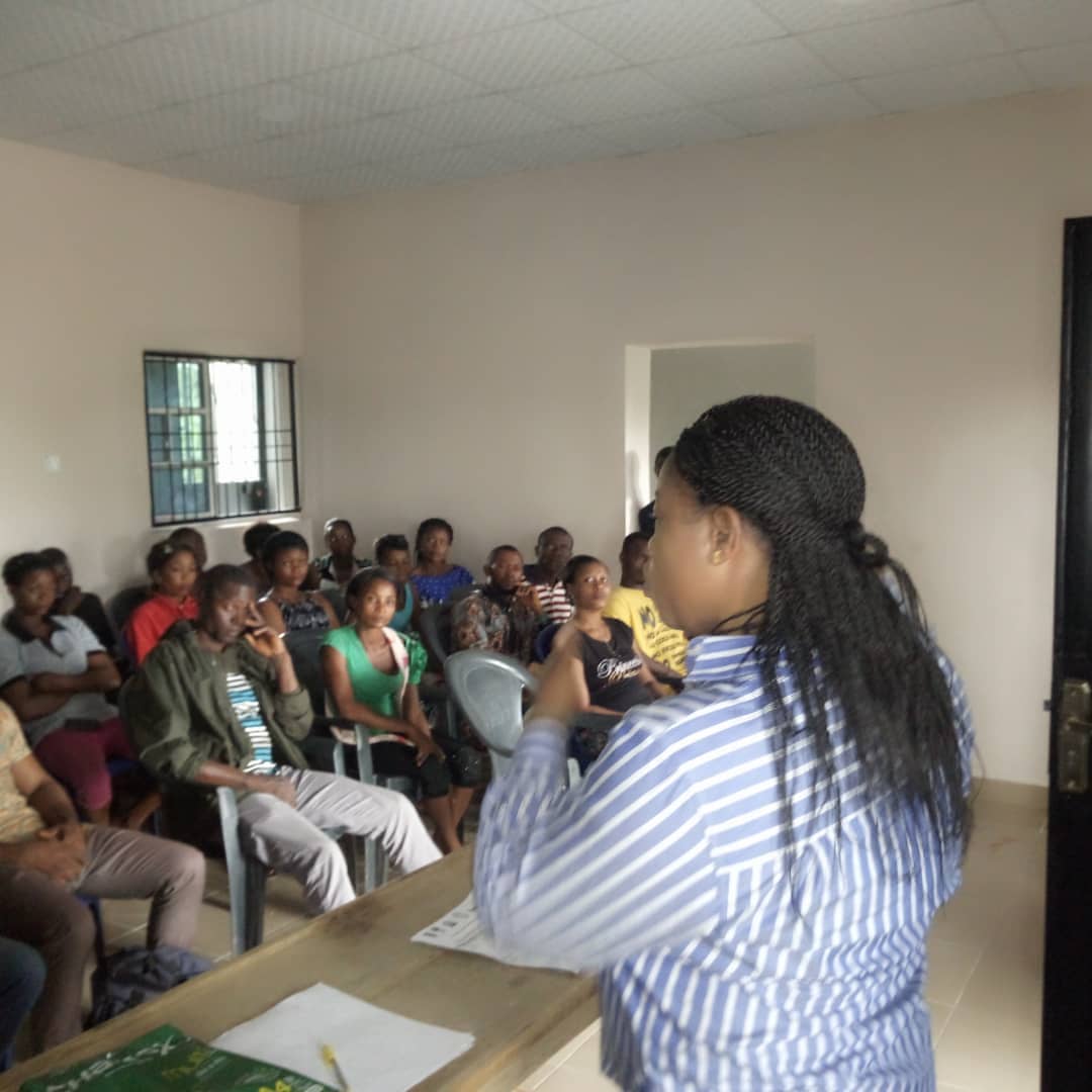 ICEEDNIGERIA's tweet image. On going training of entrepreneurs on fuel efficient firewood/charcoal cookstoves production in Cross river state
#efficientstoves #cleancookstoves #climatechangemitigation