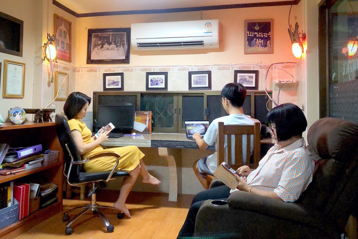 golferic1's tweet photo. อินเตอร์เน็ต 3BB แพ็กเกจ infinite fiber 100/100 mbps คือดีมาก ว่าบาป...เวลาอยู่บ้าน เล่นพร้อมกันคนละdevice ไม่กระตุกเลย ลื่นเว่อ
แม่ชอบ พี่ชอบ เราก็ชอบ ดูหนัง ฟังเพลง แชทนั่นนี่ อัพโหลด ดาวน์โหลด100เมกจุกๆ ไอเลิฟฟฟฟมาก แล้วราคาก็คือ 590 บาทเท่านั้น!!!
#3BB #infinitefiber https://t.co/5YDwZw3BEt