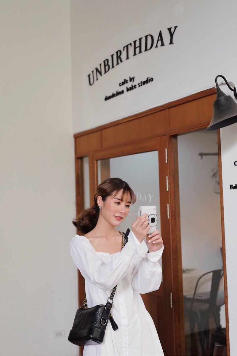 เฟรนด์จ้าไม่ใช่เฟิร์น tweet media