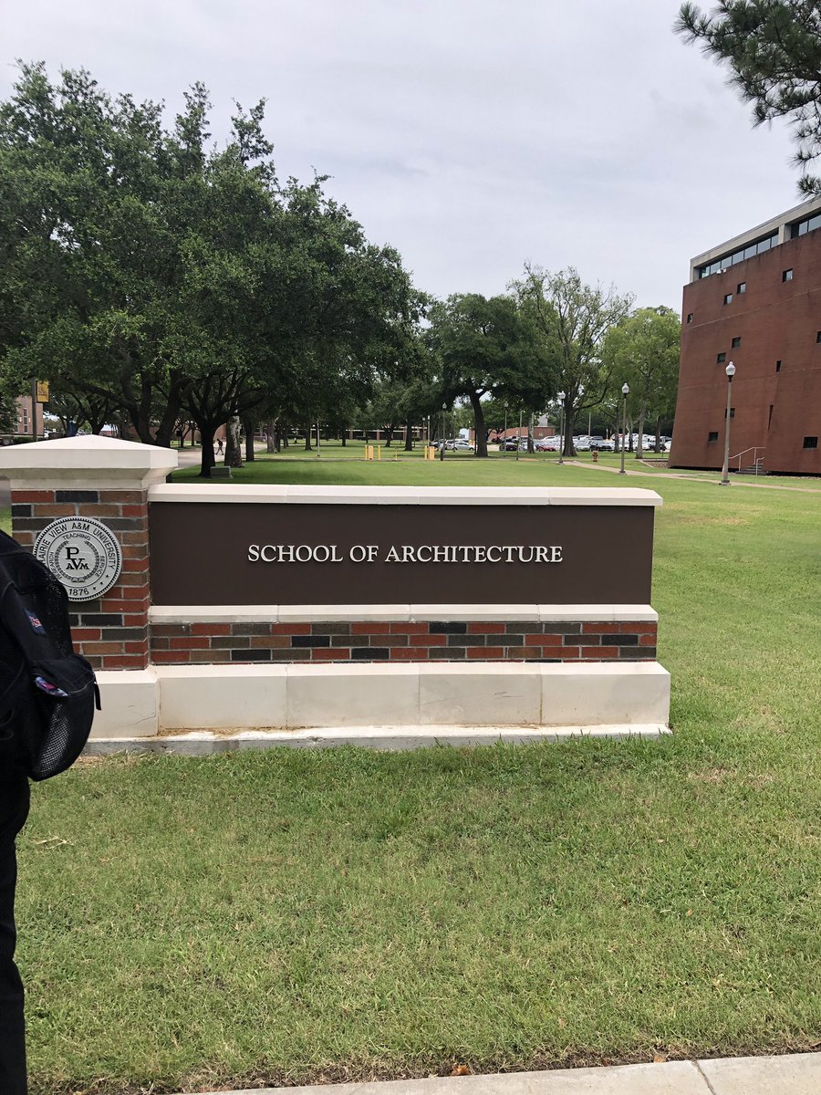aldine_sr's tweet photo. E.P.I.C Summer Rocket Science and Architectural Engineering had an AMAZING time visiting Prairie View A &amp; M Universities College Of Engineering and School of Architecture!  They engaged in a fun competitive STEM activity, toured the School of Architecture and enjoyed campus life. https://t.co/vEJ5eyGsta