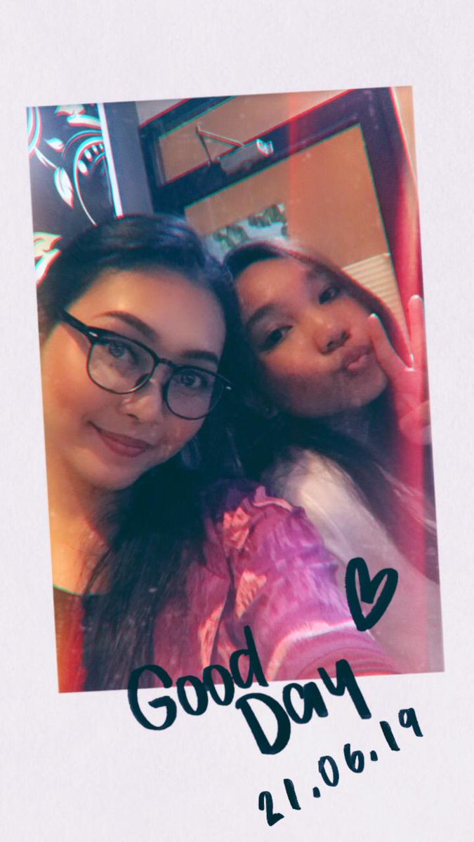 hi! hari jumat saatnya ketemuan bareng DJ 912 <a href="/chikamhyn/">chikamhyn</a> &amp; @debbyciya308 di #WARAWIRI smpe jam 9 malem. tulis disini km pengen denger singlenya siapa ya!