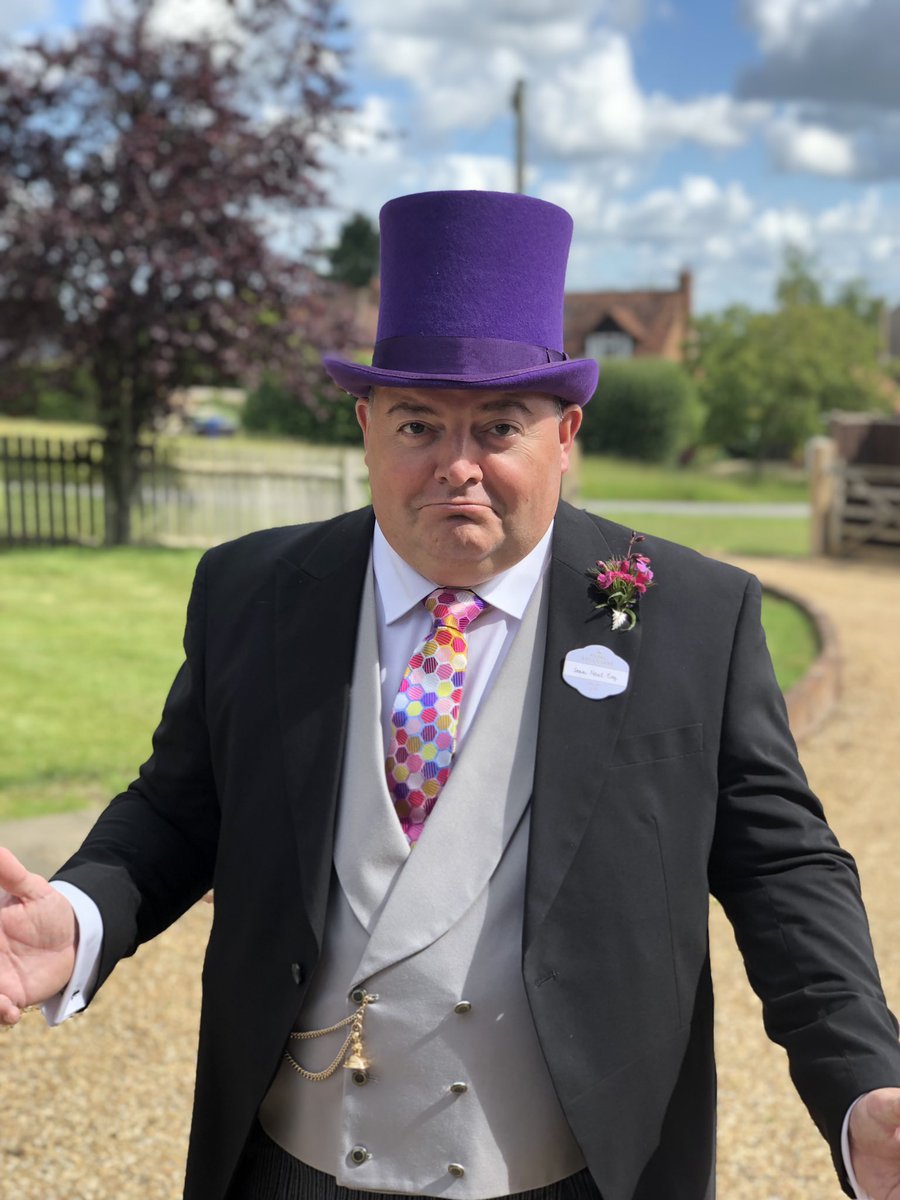 ProtectorProt's tweet photo. Sorry to the guys @schemeserve, not even @AscotRacecourse will let me in with the famous purple hat on 🎩 #schemeserve #dresscode #royalascot #newsystemsoon #propertyprotector #propertyinsurance https://t.co/2zaxXPcuPM