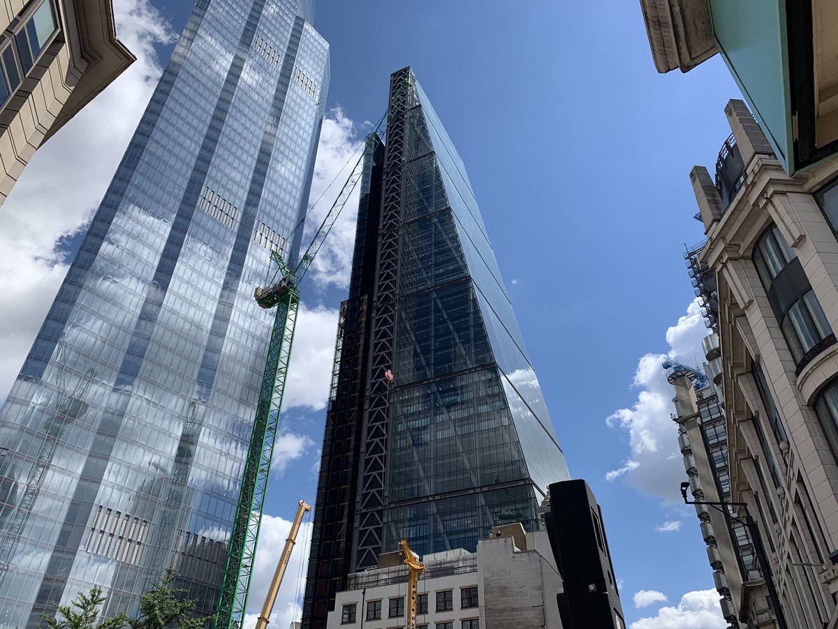 We are in London today talking Repair and Claims Management, we love the Captial......even better when the sun is shining.