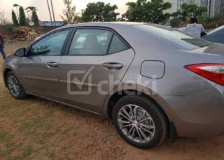 Cheki_Auto's tweet image. 2016 Grey Automatic Toyota Corolla
Abuja 
13846km - 2016 - Petrol - Automatic
₦4,200,000
NEGOTIABLE
REF-ID : q9n9gw8

Features
Air ConditioningAirbagsAlloy WheelsAM/FM RadioAnti-Lock BrakesArmrestsCD PlayerCup HoldersElectric MirrorsElectric WindowsFront Fog LampsFog LightsPower