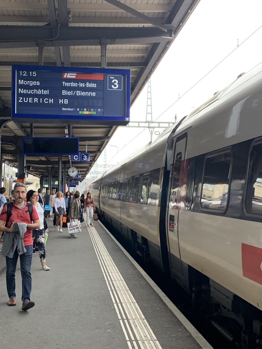 leilanifarha's tweet image. Heading to #Zurich to learn more about the takeover of affordable #housing by big finance. A good place to screen @Push_TheFilm! It's playing TONIGHT, Friday 21 June @ 8-30pm @kosmoszuerich 

See you there! 

#pushback #right2housing #maketheshift