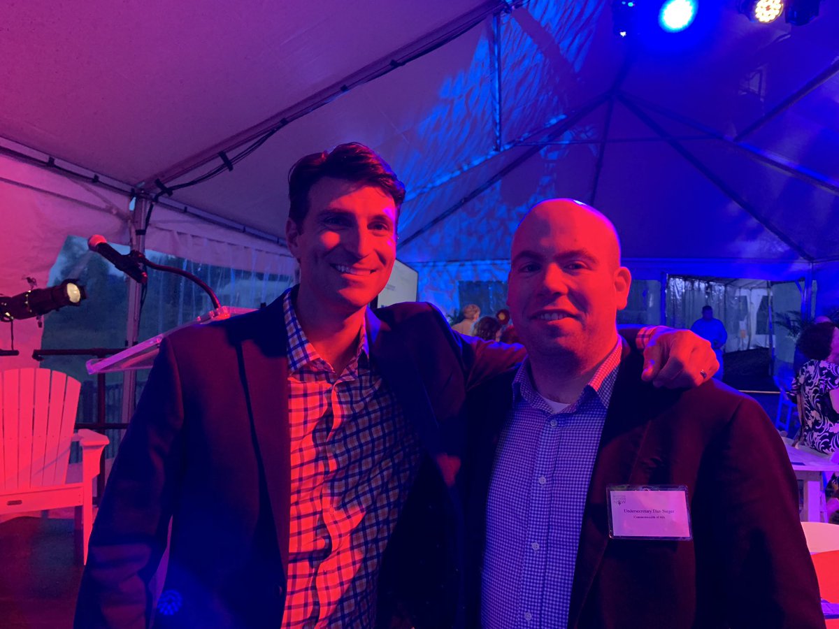LBSieger's tweet photo. Great night last night with these kids at #SpectacleonSpectacle with @BostonHarborNow. A very Massachusetts time had by all. https://t.co/gJfEEzcyAA