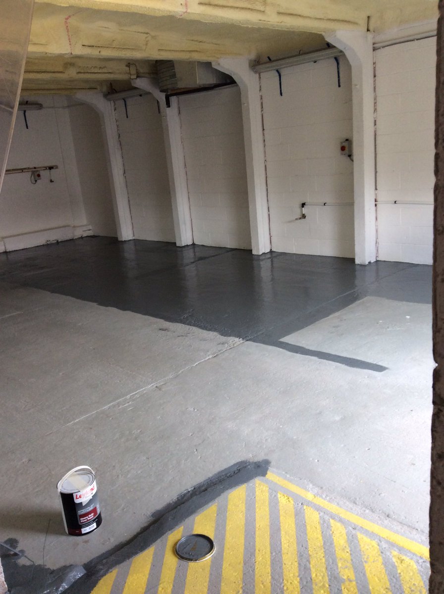 JWCwindowsltd's tweet photo. Progress picture 📸

Our new unit is almost complete, the floor is getting painted today https://t.co/jdwxg9YPG9