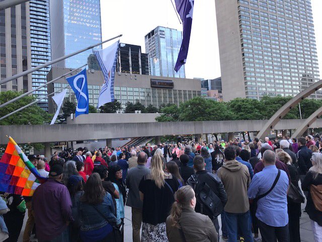 #CityofTO recognized National #IndigenousPeopleDay this morning with a sunrise ceremony and proclamation. Learn more about the event and celebrations around the city: toronto.ca/city-governmen…