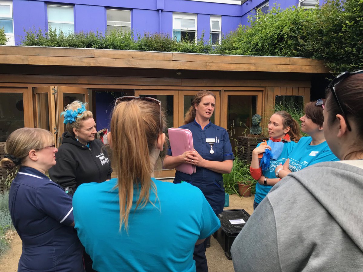 emma_heley's tweet photo. Excited to see how @SCJohnson staff will be transforming the wonderful #TimeGarden at Frimley Hospital during their #CommunityDay @FrimleyHealth @FHealthCharity @macmillancancer #PalliativeCare https://t.co/r2QADsCCpP