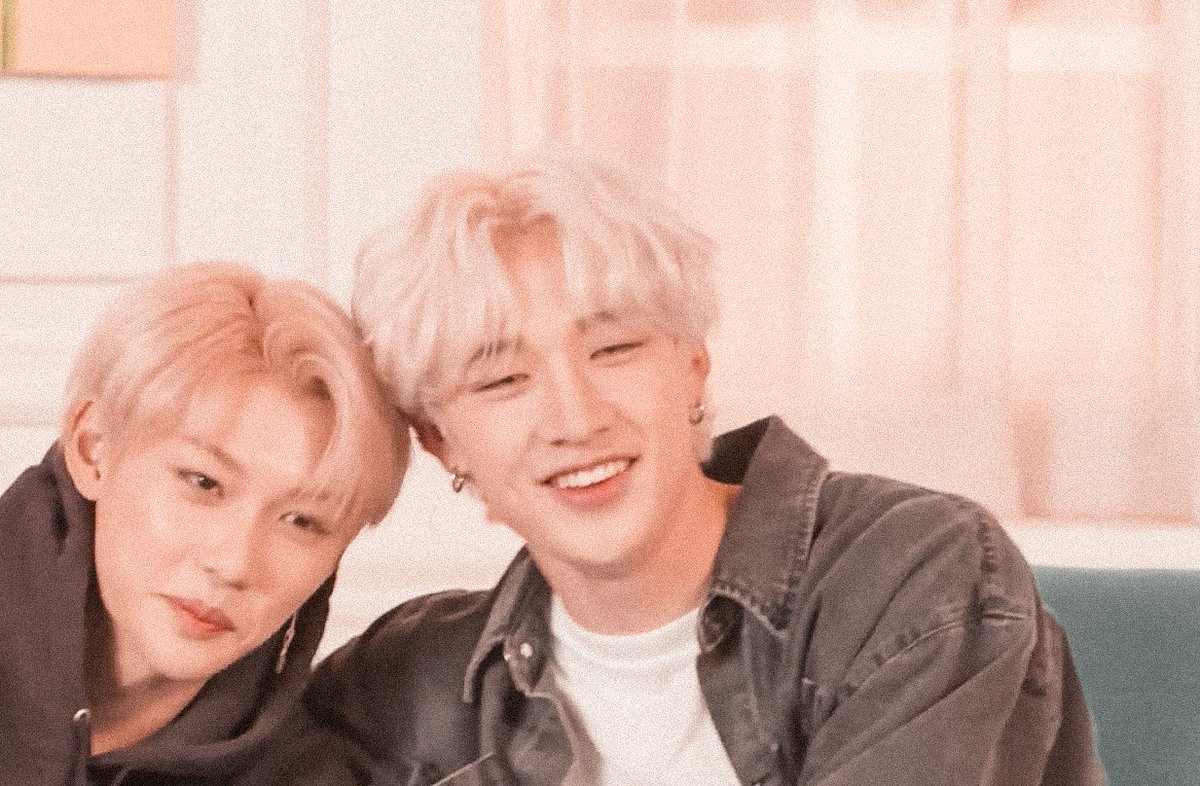 skzshots's tweet image. 