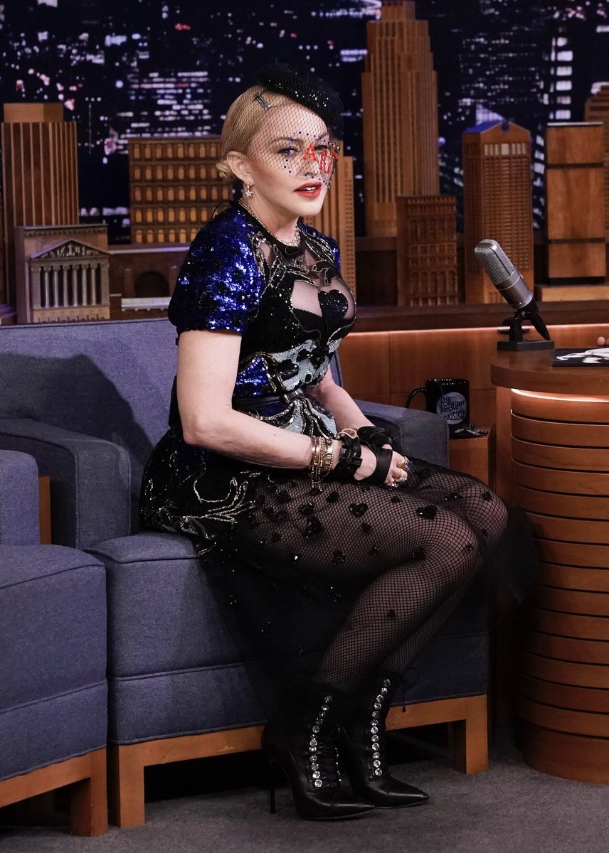 ElieSaabWorld's tweet photo. The fabulous @Madonna in ELIE SAAB Ready-to-Wear Autumn Winter 2019-20 at The Tonight Show Starring Jimmy Fallon https://t.co/g1bt2gyZ1f