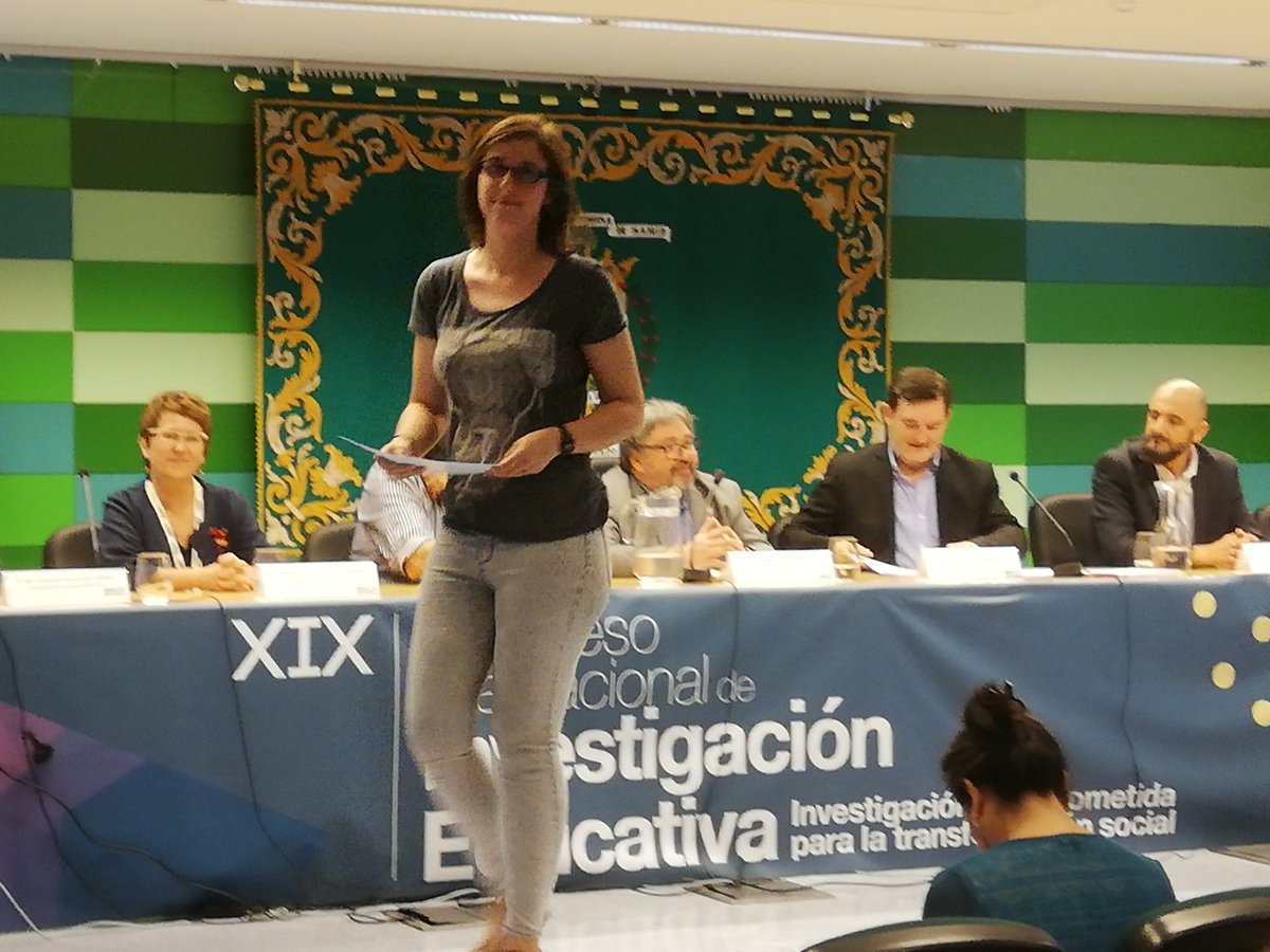 mjrconde's tweet photo. @grial_usal @IUCE_USAL El grupo Ge2o recoge el IPremiode Comunicaciones en el XIX Congreso Internacional de Investigación Educativa #AIDIPE2019 https://t.co/RDcEsytnkC