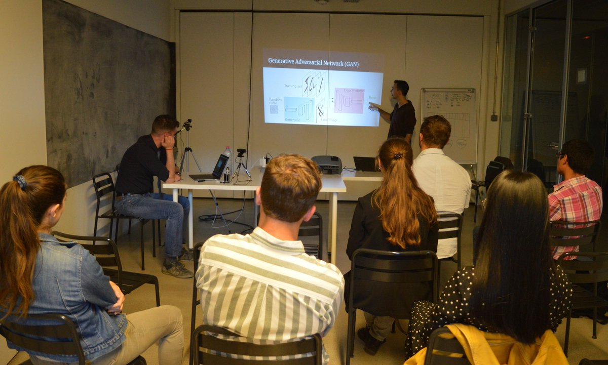 DataUniversity_'s tweet photo. La Data University remercie Lambert Rosique @PenseeArtif d’avoir animé la conférence sur la Création d’IA créatives, qui s’est tenue hier à Darwin !
Merci à toutes et à tous d’être venu(e)s 🙌
#intelligenceartificielle #datascience https://t.co/xP3siJdL3V