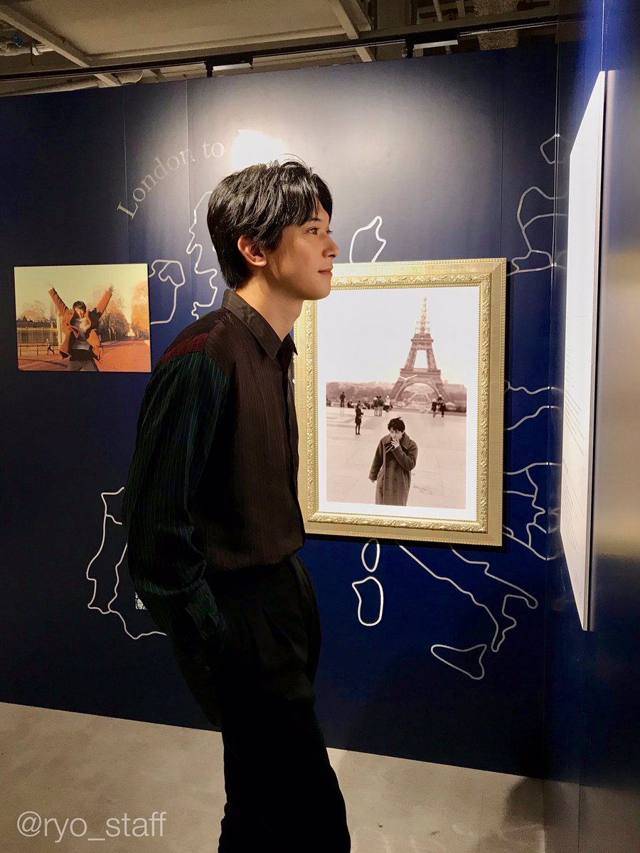 ryo_staff's tweet photo. 本日6月21日は吉沢の役者人生はじまりの日でした✨写真集Departure発売と渋谷hwv museumでの初写真展開催🎉お祝いに相応しい幸せな1日となりました😊ちなみに、吉沢のお誕生日は平成6年2月1日です🎂(吉沢が発見しました笑)
アスマート✈︎https://t.co/3R7irF5q7g
写真展✈︎https://t.co/eX7Vz0cNXc https://t.co/TWHhQh2y19