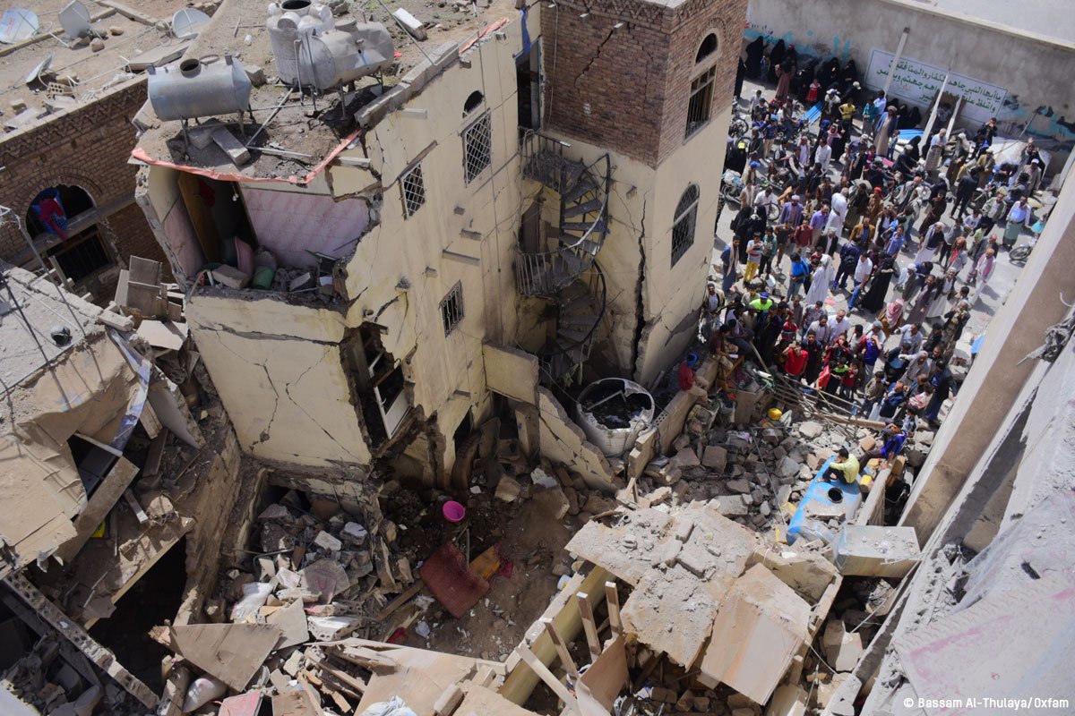 Oxfam's tweet photo. A quarter of all civilian casualties across Yemen in 2019 were recorded in Hudaydah. Despite a ceasefire in the port city being at the heart of #StockholmAgreement, it has seen 799 civilian casualties this year, the highest toll countrywide. https://t.co/bJaAtlcMqq #YemenCantWait https://t.co/B7iGwnIx1H