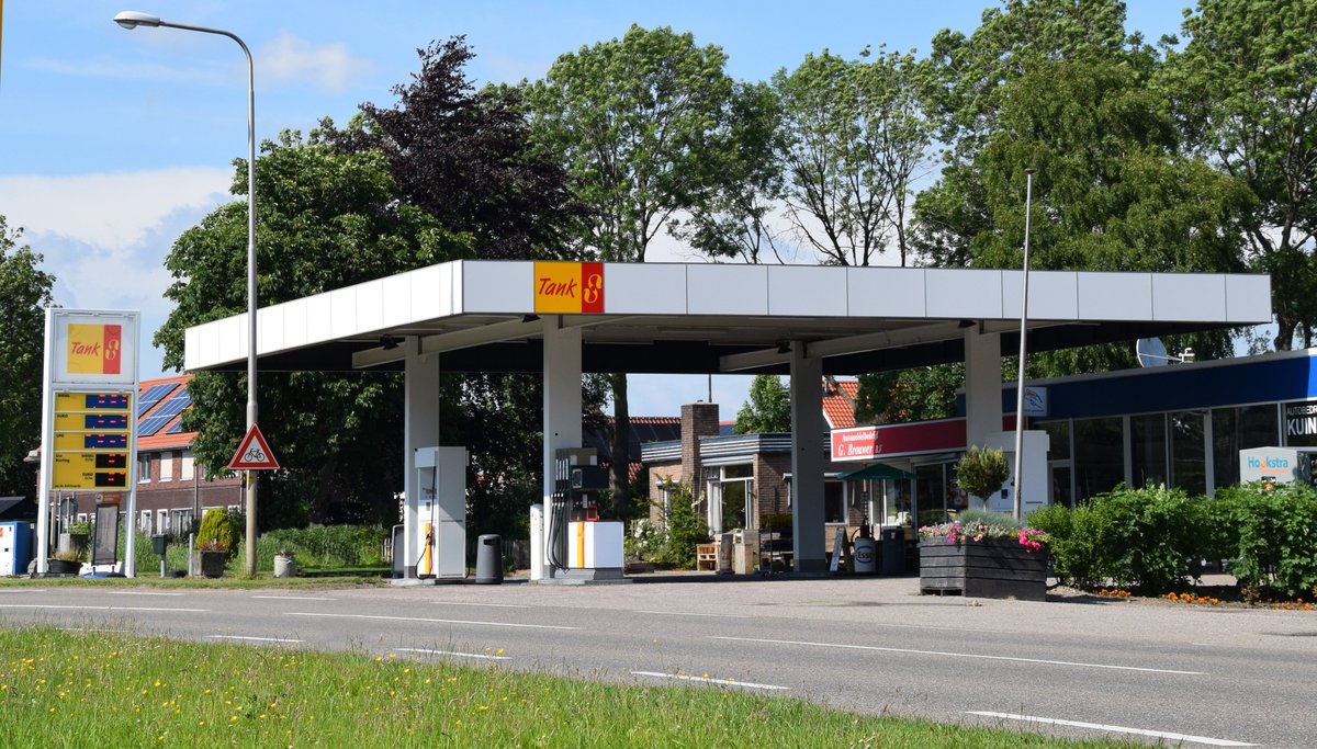 Tank S Burchtstraat (voorheen Esso Kuinre) is weer open na een tankkeuring. De werkzaamheden van de tankkeuringen zijn voltooid.