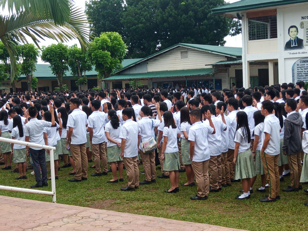 iamoric's tweet photo. Panatang Makabayan π΅π
#Marist #NotreDame #Damean #NDKC https://t.co/QTWR1KDY6M