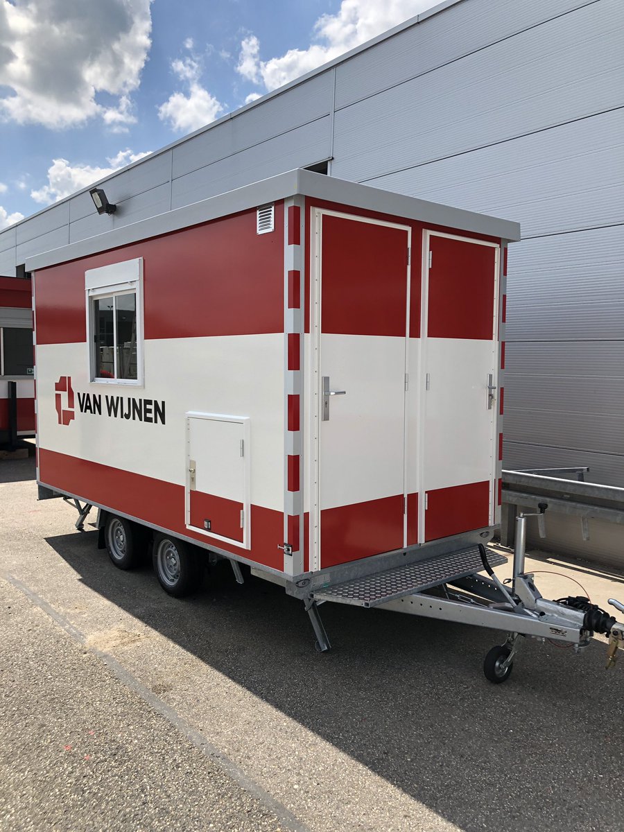 Van Wijnen Materieel <a href="/VanWijnenGroep/">Van Wijnen</a> goes off grid met onze nieuwste aanwinst, een geheel zelfvoorzienende schaftwagen    met geïntegreerde zonnepanelen in het dak!