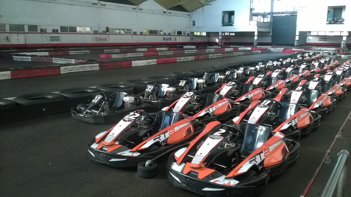 Indoor #Karting can be a very good team building activity for your team; get in touch to book your next session: ow.ly/quTw30mmXRc.
#corporate #events #Leeds #Yorkshire #WakefieldHour