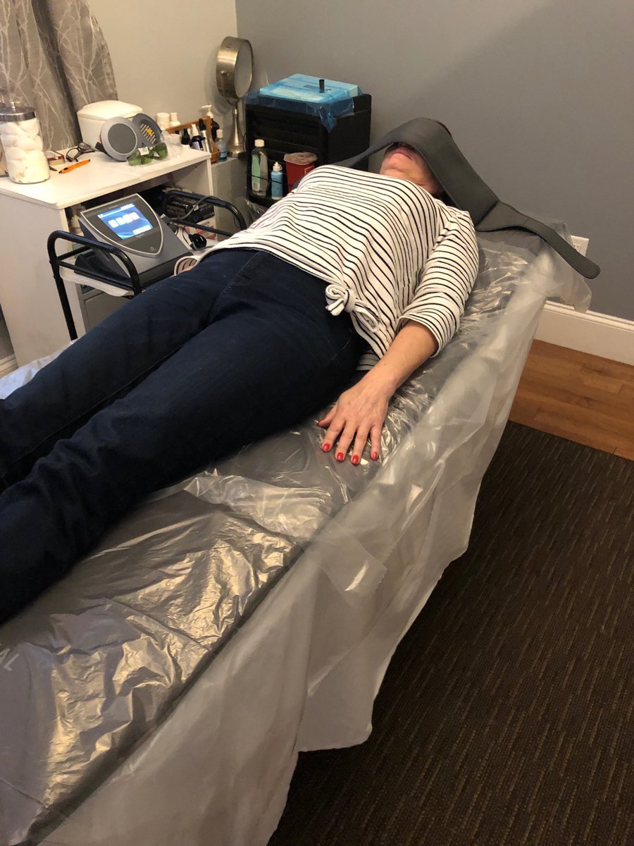Bella_and_Bling's tweet image. Pre-festivities and sessions before grand opening of the Bemer Energy Center at Nouveaux Skin &amp;amp; Nails, Acton, MA 
#BEMERforEnergy
#goodtimes
#bettercirculation
#gamechanger