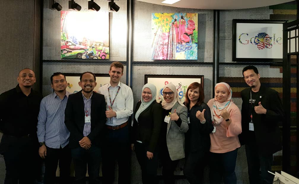sumitra_nair's tweet photo. Digital empowers all. Great sessions by @GoogleMsia & @facebook Malaysia to expose top #eUsahawan trainers to new tools & tips to support micro SMEs digital marketing @nurizma @Carol_Fung @mymdec #mytechweek #SeriouslyDigital https://t.co/EBgnDW8xV5