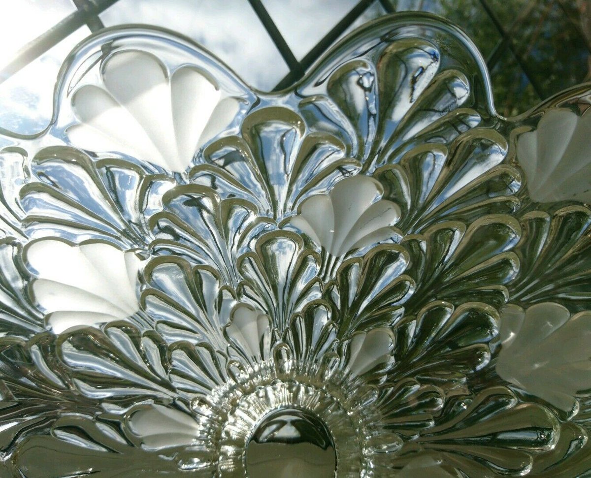 Seraphimslair's tweet photo. 🌸#HappyFriday! New at #SERAPHIMSLAIR #Art #Glass #Seashells #Banana fruit bowl #USA #UK #London #Brighton #Cumbria #NYC #Ohio #NewEngland #Washington #Maine #Florida #HomeDecor #Vintage #Gifts #Weekend #Shopping #Weddings #Vintage #Midcenturymodern https://t.co/lIuJBF7tjj #Etsy https://t.co/GgnHWdkTSR