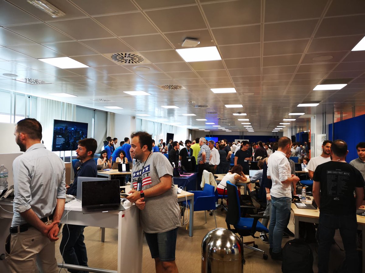 kelyon's tweet photo. Ieri e oggi siamo stati alla #AppleDeveloperAcademy per la #FutureFair. Abbiamo assistito alla presentazione di molti progetti interessanti e intervistato giovani #sviluppatori che potrebbero arricchire il nostro team.
#ios #iosacademy #developers @Apple @UninaIT @giorgioventre https://t.co/OgxTHmzsvp
