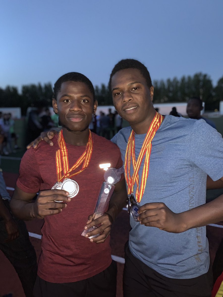 Obtr11's tweet image. Dear mama! You gave birth to an upcoming athlete 🥇