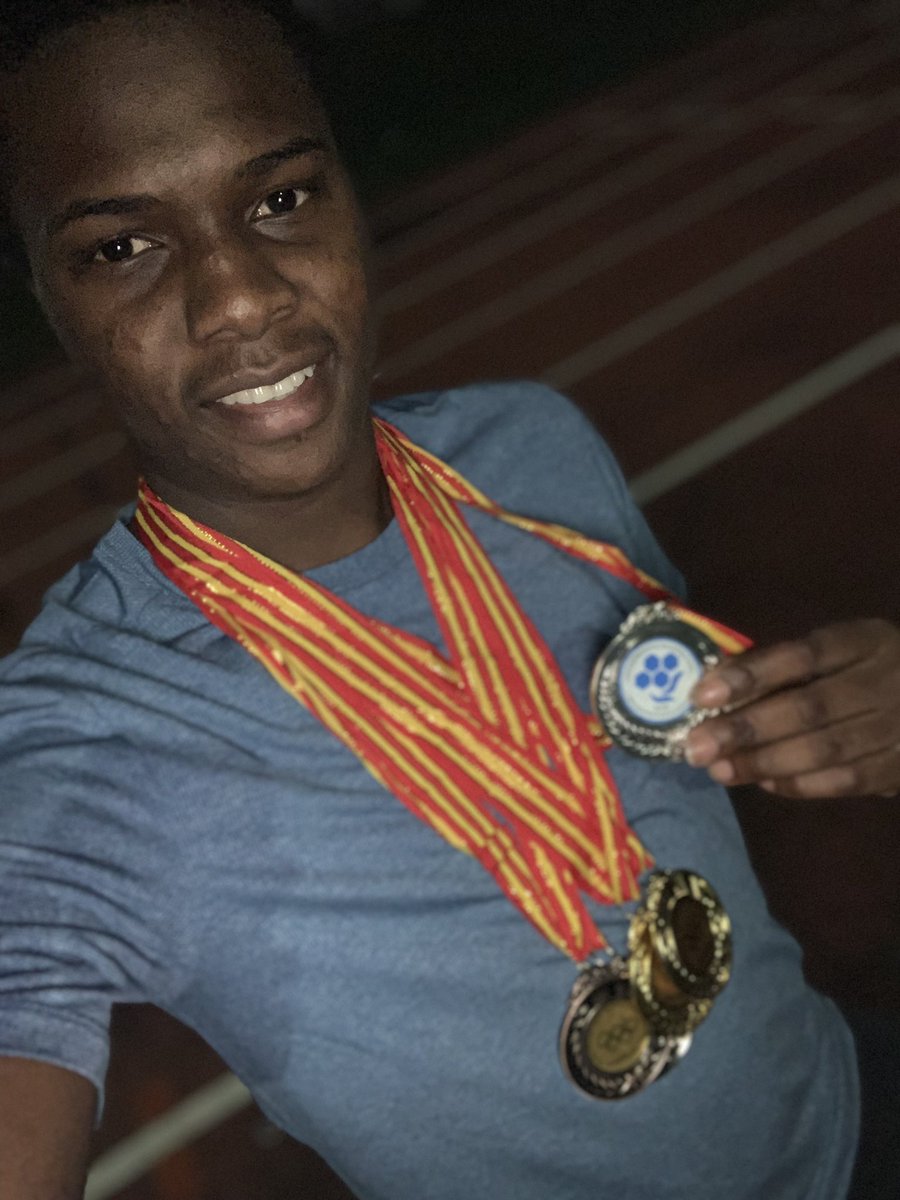 Obtr11's tweet image. Dear mama! You gave birth to an upcoming athlete 🥇