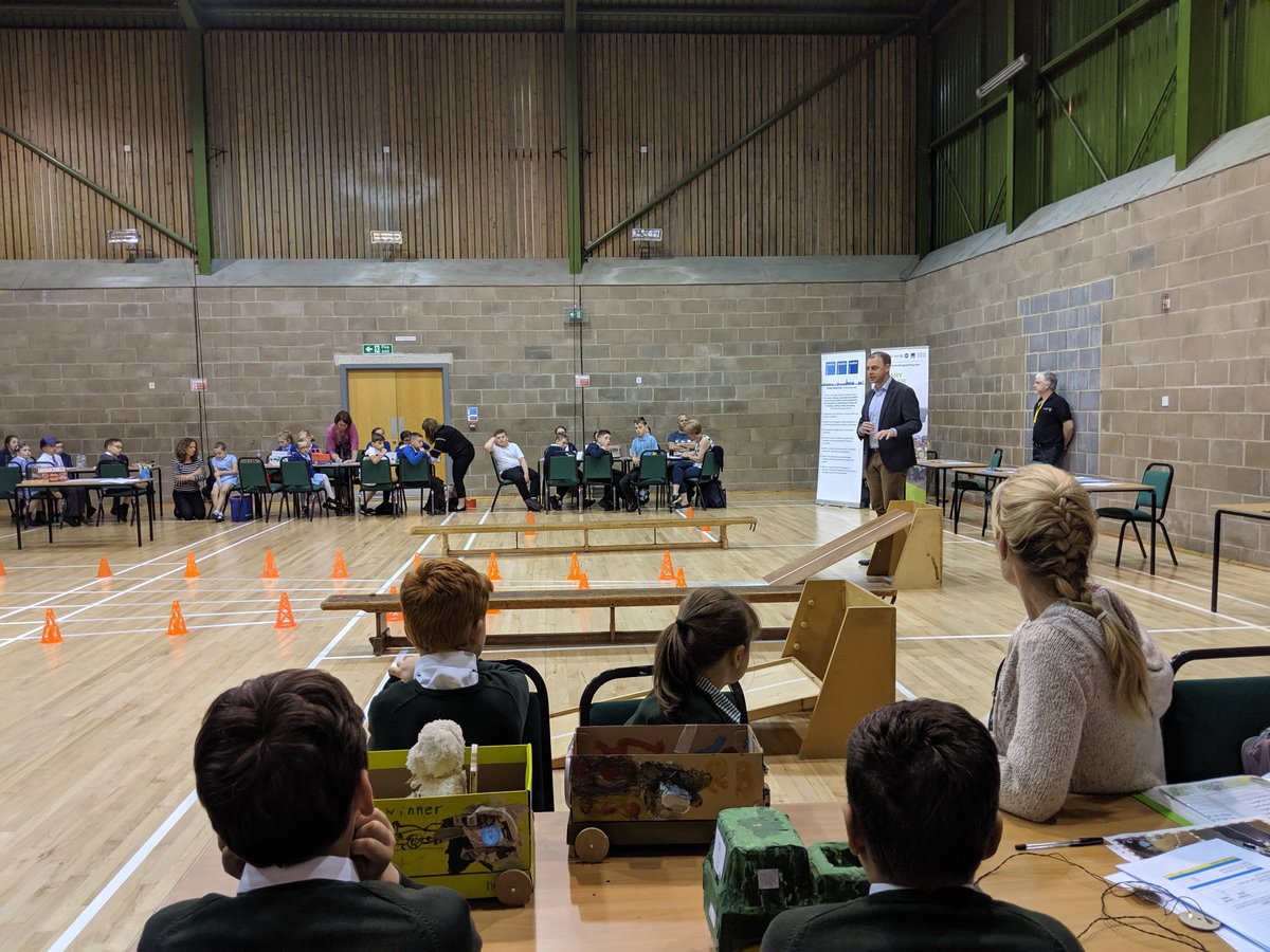 mattwarman's tweet photo. It was great to see the @primaryengineer Project Boston Celebration today hosted by @bostoncollegeuk. The pupils did a fantastic job making their models and all their hard work paid off when it came to the practical testing. @Bostonboro https://t.co/EIs8CDD4xc https://t.co/8sQQdea4dj
