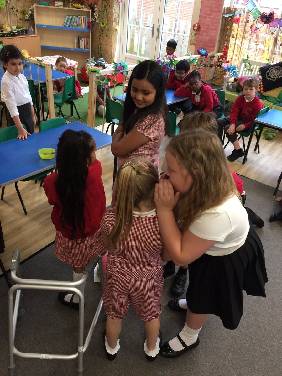 HJAMrHughes's tweet image. This week in English, we explored the different themes within Esio Trot and used drama to represent them. We also linked the different themes to books we have previously read in an amazing class discussion. #NovelStudy #Theme #TextDetectives #drama #Year2 #loneliness #lies #love