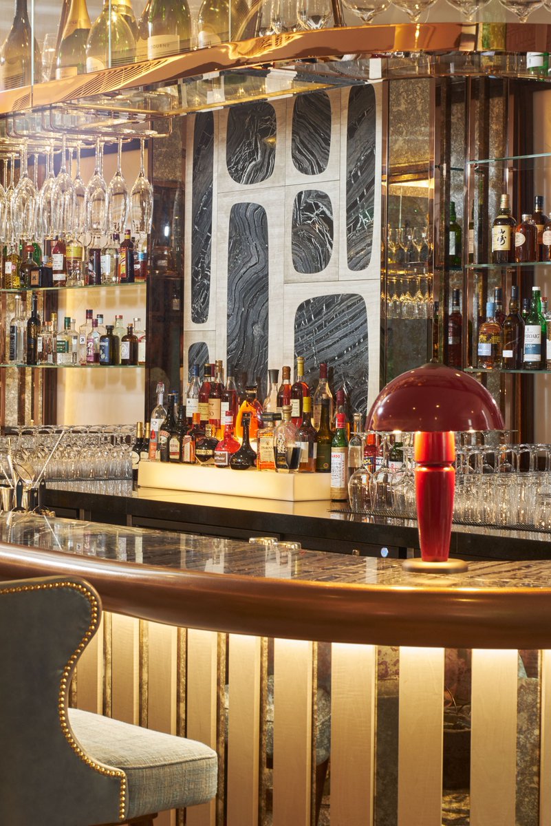 Devonshire_Club's tweet photo. For some of the finest cocktails in the city join us for some delightful tipples in exquisite surroundings. After all, you wouldn't want to miss our Happy Hour, would you? Members and non member welcome #devonshireclub https://t.co/T4Xxkvbkb9